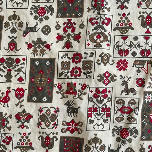 Folk art pattern button-up shirt - Picture 3 of 4